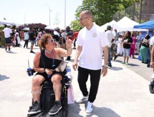 Hakeem Jeffries Instagram - Happy Juneteenth 🙌🏾✊🏾🙌🏾 ✊🏾

We celebrate freedom today and tomorrow we continue our march toward a more perfect union 🇺🇸🇺🇸🇺🇸