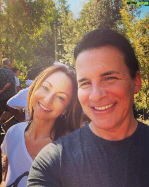 Hal Sparks Instagram - They should just call the place Disneyline™️😂 #GoodTimes #birthdaygirl