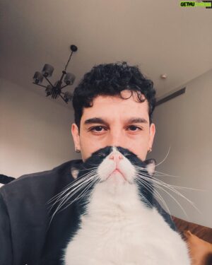 Halil Babür Instagram - Hoşça kal dostum, kardeşim, oğlum. Daha iyi bir şahit bulamazdım. Seni daha çok sevemezdim.