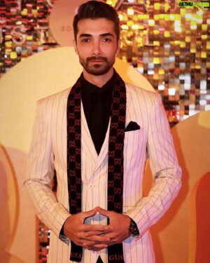 Halil İbrahim Demirkıran Instagram - Work hard for your premium time in life … #actor #model #oligark #fashiontv #fcplus #gucci #diesel