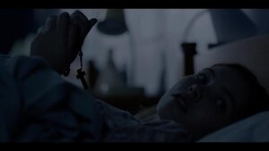 Halyna Hutchins Instagram - Stills from coming of age horror film Darlin’ directed by @pollyannamcintosh and shot by @halynahutchins featuring @njnoone, @bryan_batt and @lauryncanny.  Gaffer: Serge Svetnoy  Colorist: @kalm_pictures  #darlinthemovie #horrormovies #horrorfilm #comingofage #thewomansequel #cinematography #cinematographer #dp #director #femaledirector #irishactors #womeninfilm #framez #icfc #sitges2019 #sxsw2019 #bifan