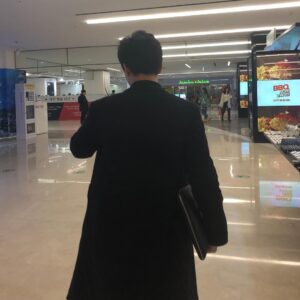 Ham Seong-min Instagram - 흐하하하하하 썬키스패밀리 D-4 !!!!
너무 야릇했ㄷr...
많이는 나오지 않지만 똥빵꾸같이  출연해요!...
제가 나오는걸 떠나서 오랜만에 신박한 연출력과 선배님들 굿......
감독님도 너무 사랑스러우시다...
애인이랑보러가면 큰일날거같아요!!!!
(넘 야릇했ㄷr)
(가족은 진짜큰일!!!!!!!)
#썬키스패밀리 #썬키스트패밀리 #19 #시시회 #꿀잼 #영화추천 #영화 #daily #일상