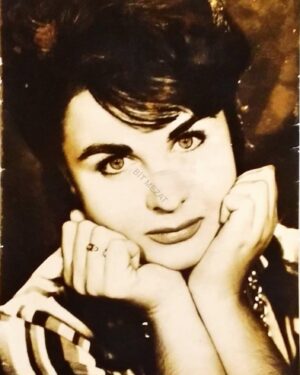 Hamdi Alkan Instagram - 3 gün önce bir müzayededen fotoğrafını almıştım.Fotoğrafın elime ulaşmadan senin vefat haberin ulaştı.Hayatıma kattığın tüm güzellikler,değerler ve solmayan renkler için binlerce kez teşekkür ediyorum.Işıklar içinde uyu.. #fatmagirik