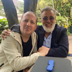 Hamdi Alkan Instagram - Sevgili dostum @tolgacevikofficial ile güzel bir sohbet sonrası..
