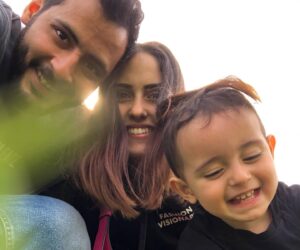 Hamed Al Sharrab Instagram - النهاردة العيد عيدين … كل سنة و انتي طيبة يا حب عمري كله ❤️❤️ 
ربنا يخليكى ليا و لادم و لنوح و يباركلنا فيكي ❤️❤️ 
و لو رزقي من الدنيا انتى فالحمد لله عليكى ❤️❤️
