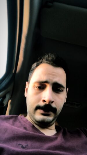 Hamed Al Sharrab Instagram - لما حد يقوللى غنى حاجة 🥸 🎤