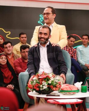 Hamid Jebeli Instagram - .
در راستای برنامه شب قبل خندوانه

با شماره گیری #95*780* به کودکان یتیم و معلول، از هزار تومان تا هر مبلغی، کمک کنیم...
