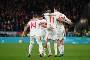 Hamit Altıntop Instagram - Grubunu lider tamamlayarak tarihi bir başarıya imza atan A Millî Takımımıza EURO 2024’te yürekten başarılar diliyorum. 

Tebrikler #BizimÇocuklar, bekle bizi Berlin! 🇹🇷