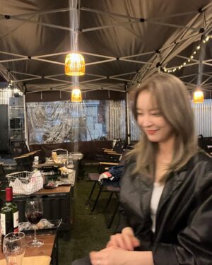 Han Da-sol Instagram - 머리했어😎🖤
#봄
