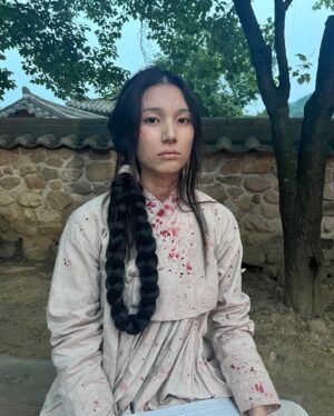Han Dong-hee Instagram - 안녕 홍장 ..🥺
#세작 #세작매혹된자들