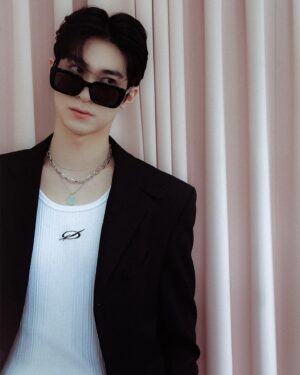 Han Gi-chan Instagram - 🕶️