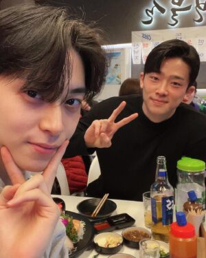 Han Gi-chan Instagram - 2023에 다시만난 국 태주  @jesoo122 #너의시선이머무는곳에