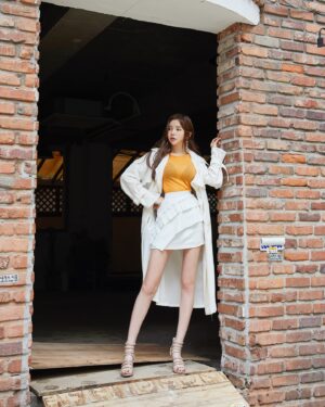 Han Gyu-ri Instagram - 이제 진짜여름 날씨네요 😊
더위 조심해요 다들