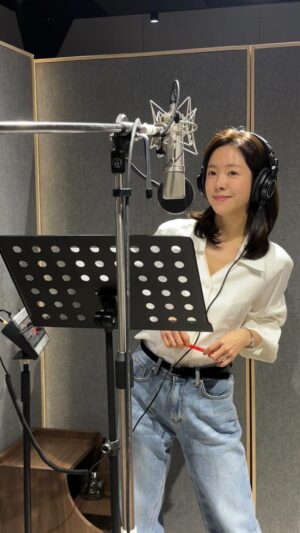 Han Ji-min Instagram - .
폴킴님과 함께 한 노래에요.🎶
봄날에 어울리는 곡이니 많이 들어주세요~☺️🌸