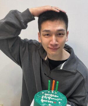 Han Sang-hyuk Instagram - 🫡