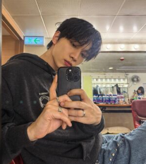 Han Sang-hyuk Instagram - 나잇인더홍콩🌃
