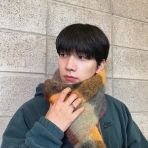 Han Sang-hyuk Instagram - Thank you for celebrating my first mini album, Winter Butterfly’s 4th anniversary.🦋