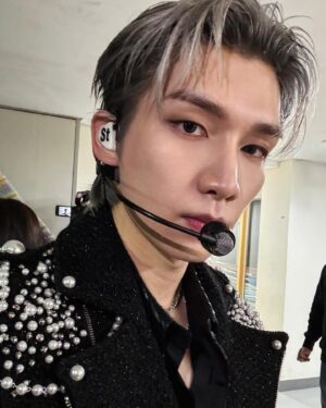 Han Sang-hyuk Instagram - Ad Astra🎤🤍