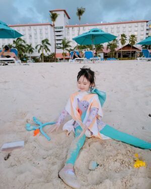 Han Soo-yeon Instagram - 2024 우리가족 #여름휴가 🤙Hafa Adai🩵 #Saipan & #Tinian 🏝 @crowneplazaresortsaipan #조카niece