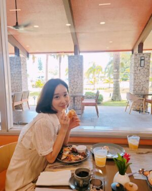 Han Soo-yeon Instagram - 2024 우리가족 #여름휴가 🤙Hafa Adai🩵 #Saipan & #Tinian 🏝 @crowneplazaresortsaipan #조카niece