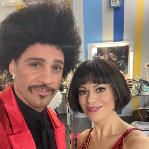 Hana Holišová Instagram - Přiznávám, byly to nervy, bolelo to, ale díky za to všechno.
@zizoeee - Ty svatá ženo! Děkuji za Tvou trpělivost 🙏🏻 jsi báječná!
.
.
.
@tvojetvarmaznamyhlas 
#nohysamamodrina