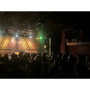 Hana Sekitori Instagram - "関取独走"名古屋終了🍤本当ーーに楽しかった！「道の上の兄弟」はやっぱり名古屋で歌うと気持ちが入る🛣(CBCテレビ「道との遭遇」テーマソングです)初めましての方もお久しぶりの方もお馴染みの方も、みんな温かくて、盛り上げてくれて、最高ーでした！ありがとうございました👏

関取独走 名古屋場所セットリスト

1.季節のように　
2.ラッターネ 
3.ナナ
4.また今日もダメでした
5.ひこうき雲/荒井由美(カバー) 
6.あなたがいるから　
7.10月のあなた　
8.ミッドナイトワルツ
9.道の上の兄弟
10.私の葬式
11. 黄金の海で逢えたなら　
12.カッコー　
13.むすめ
14.もしも僕に

enc.
1.悪くない(新曲)