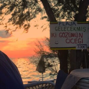 Hande Nur Tekin Instagram - İki gözümün çiçeği.
