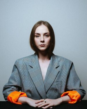 Hande Nur Tekin Instagram - Suit