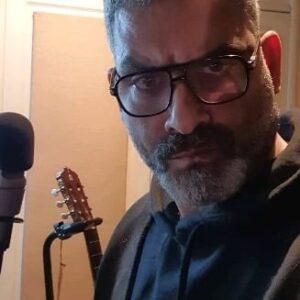 Hani Adel Instagram - شمت فيا الخسيس وبقيت اخر همك