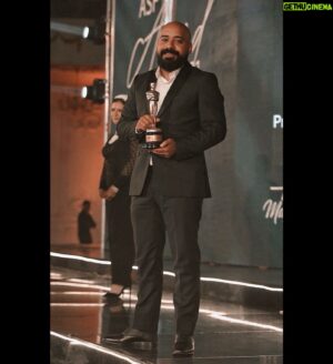 Hani Sarhan Instagram - مهرجان نجم العرب .. جائزه افضل مؤلف عن مسلسل الاختيار ٢