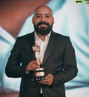 Hani Sarhan Instagram - مهرجان نجم العرب .. جائزه افضل مؤلف عن مسلسل الاختيار ٢