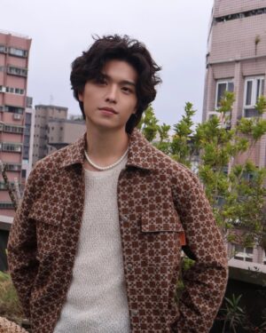Hank Wang Instagram - 👔 @sandroparis 
-
#真新的一天