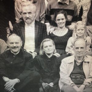 Hanna Alström Instagram - Finaste Björn. The biggest heart. As a little girl working together in my first play at the Royal Dramatic Theatre. And now ending it together as the king you were. Tills vi ses igen 💗