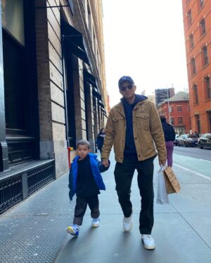 Hanna Mangan Lawrence Instagram - 💕32 💕

I think I had a bit too much fun celebrating my bday in NYC. Love my 3 boys!

Also, this first picture is a colour that Roman and I were given after answering a series of questions. It’s called “teen angst” seems appropriate for a 32 and 4 year old to get. 🤟