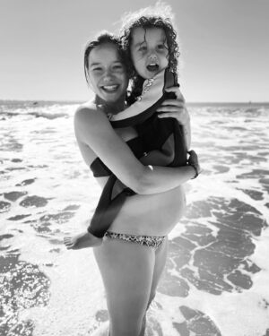 Hanna Mangan Lawrence Instagram - My two babies 🥰