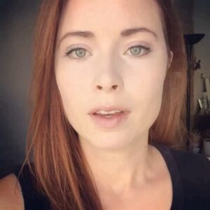 Hannah Anderson Instagram - We lost our beautiful mama, Judy Anderson, a year ago today to pancreatic cancer. Please think of her, maybe raise a glass, and consider donating to @cancercarembfdn Link to donate in my bio. Love you and miss you more than ever mummy. #cancercare #cancerresearch #pancreaticcancer #donate