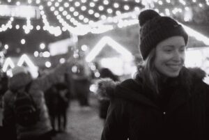 Hannah Anderson Instagram - 🎄!!! Thanks @elyse_levesque for the lovely Christmassy snaps. This time of year is magic to me.  #film #mostwonderfultimeoftheyear #cuethechristmasmusic