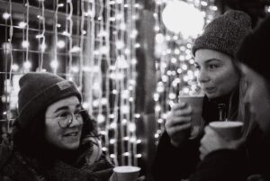 Hannah Anderson Instagram - 🎄!!! Thanks @elyse_levesque for the lovely Christmassy snaps. This time of year is magic to me.  #film #mostwonderfultimeoftheyear #cuethechristmasmusic