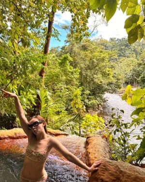 Hannah Bamberg Instagram - L I S T E N Linda! Your next vaca MUST be in Costa Rica. Here’s why…

If you are looking for your next family vacation or honeymoon @thespringscostarica is a great option🌋The resorts sits at the base of a volcano and has over 20 natural hot springs surrounded by lush jungle. You can go white water rafting, ride horses, fish in the river or watch a lion feeding at the resorts wildlife sanctuary which sits at the base of the resort on a river. The resort has multiple fine dining restaurants, but me and Ian spent most of our time at the swim up bar drinking mimosas and eating sushi (they have GREAT sushi) 

The wild life is impeccable. We saw up close wild monkeys, sloths, toucan and more! 

The staff was amazing and Ian and I will defiantly be back!! Thank @thespringscostarica for a mind blowing trip! #costarica #travelcostarica #lafortuna #lafortunahotsprings #costaricapuravida