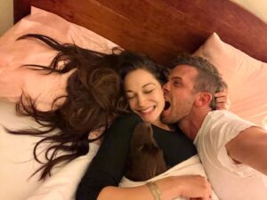 Hannah James Instagram - This is 30 🎈 What a fucking year!! 29 brought me you and a world I could never have even imagined. I’m here for it, baby. I love it all and I love the hell out of you xxxx