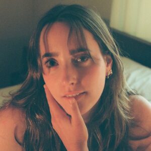 Hannah Leigh Instagram - My song is out and so am I!

Produced by: Aaron Lawrence
Lyrics and Music: 🙋‍♀️
Music, Production and Guitar: @jaredscotttt 
Drums: @ethanmole 
Bass: @sam.callahan_ 
Mastering: @masteredbyjack