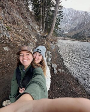 Hannah Leigh Instagram - 🏔️👭🏼