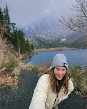 Hannah Leigh Instagram - 🏔️👭🏼