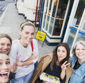 Hannah New Instagram - Managed to squidge my finger in the gym…ouch! But still feeling so blessed to be surrounded by my besties for my birthday. We have known each other since we were 15 and the only thing that has changed since then is that the hangovers take much longer to cure…a Bloody Mary might be the only way forward! Love you ladies! 🤣🎉🍅