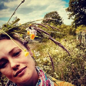 Hannah New Instagram - Happy Summer Solstice everyone! 💫🌞#summersolstice #dreamyvibes #feelingblessed #natureaddict #flowerpower #hippyatheart 🙏🌸