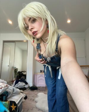Hannah Riley Instagram - i guess u could say i’m multifaceted…. fka ive been having too much fun with the blonde wig lately