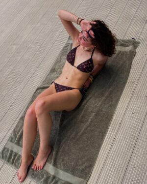 Hannah Riley Instagram - went on vacation & can confidently say i did not relax for one second 

-
ps don’t be fooled the swimsuit was wicked cheap
