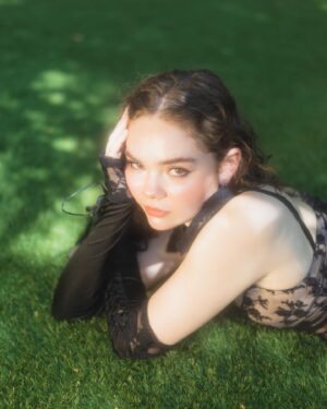 Hannah Riley Instagram - i’ll think of a cool caption later

-
📸 @malbphotography 
🔦 @polaroidgabe