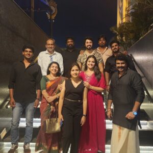 Haripriya Isai Instagram - One Awesomeeeeeee night.... 
All this happiness for the celebration of @thiruselvamvelusamy .. congratulations sir.. you owe more and more awards.. it is just a diamond in your crown..

Thank you for this memorable reuni by @behindwoodsofficial