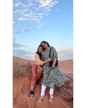 Hariprriya Instagram - ಅಮ್ಮ ❤️ 

Happy Mother’s Day to u 🤗 and to all the lovely mother’s out there 😍🙏🏻 

#mothersday #selflesslove #grateful